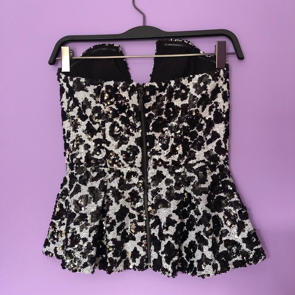 GUESS Dalmatian Print Sequin Plunge-Neck Top - Picture 6 of 8